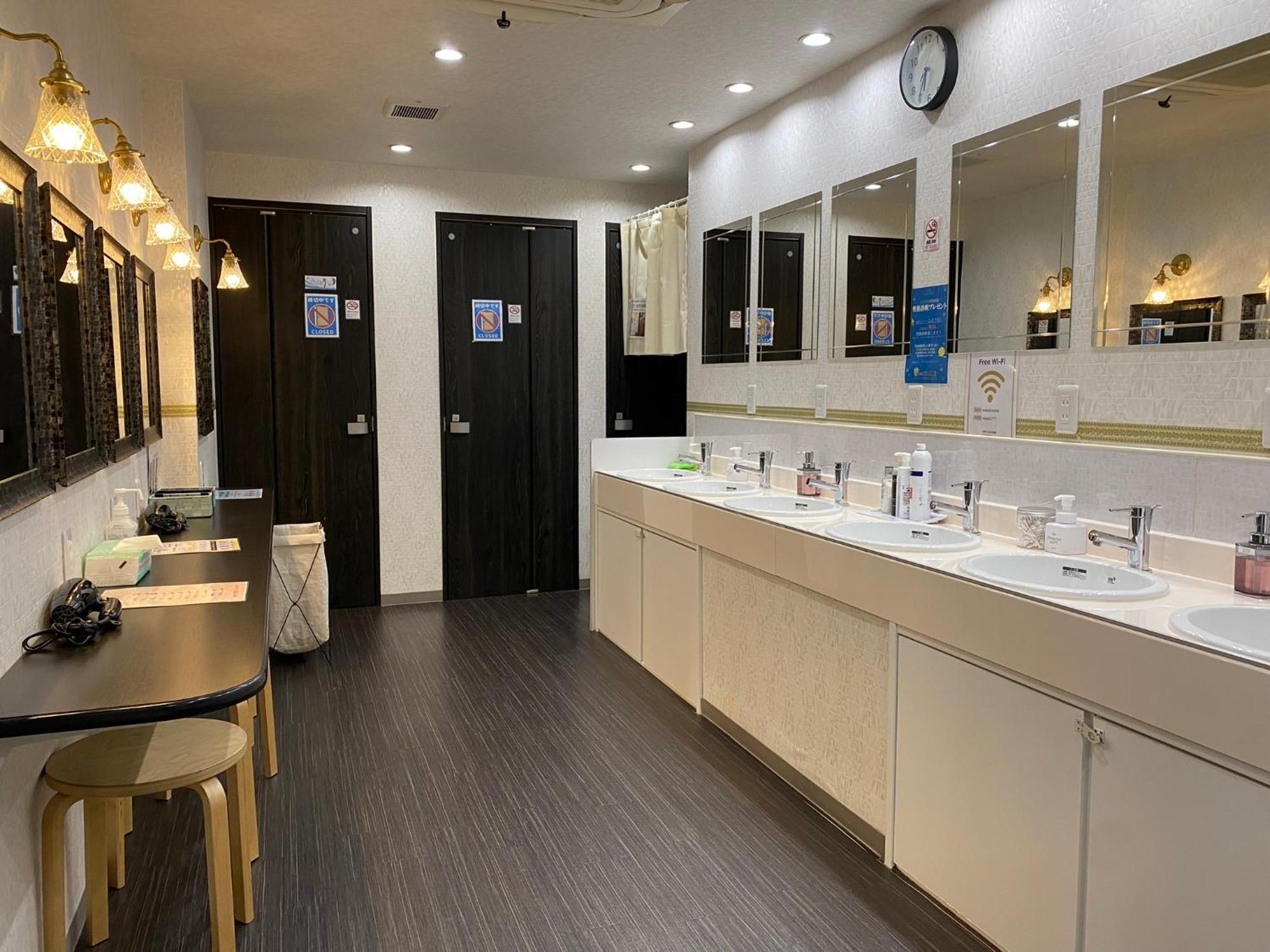 Cafe&Hostel Kimi To Ichigo Osaka Exterior photo